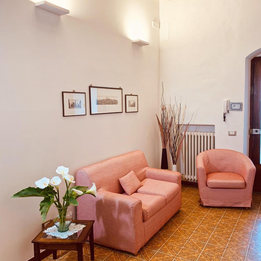 Il Borgo Antico Apartment San Gimignano Bagian luar foto