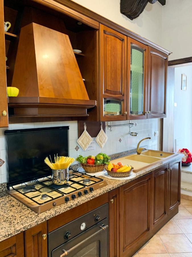 Il Borgo Antico Apartment San Gimignano Bagian luar foto