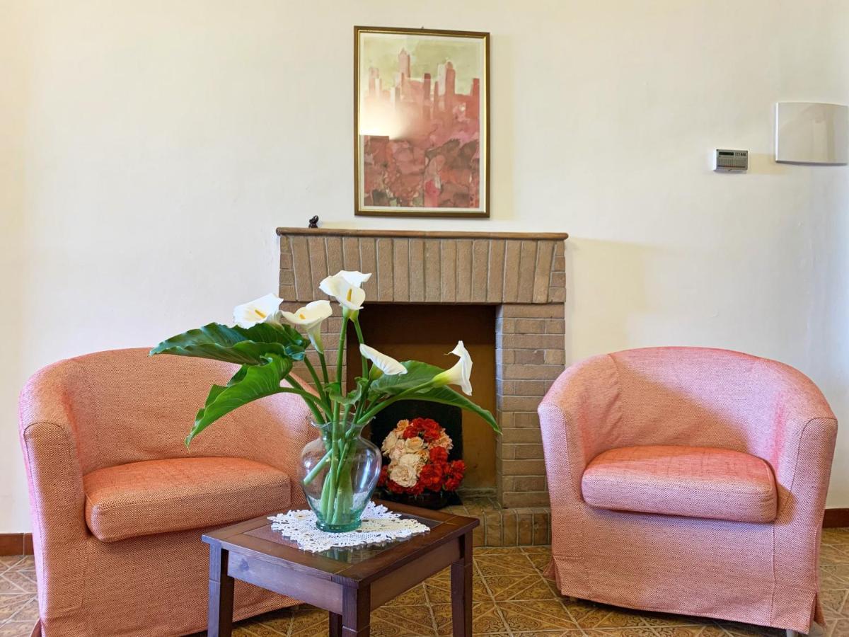 Il Borgo Antico Apartment San Gimignano Bagian luar foto