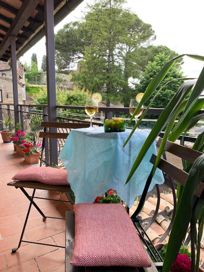Il Borgo Antico Apartment San Gimignano Bagian luar foto