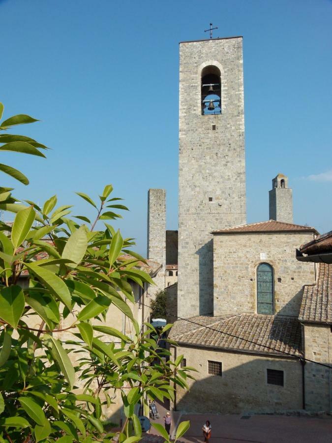 Il Borgo Antico Apartment San Gimignano Bagian luar foto